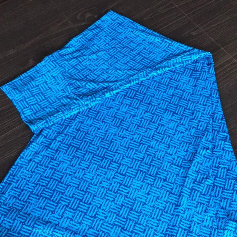 LuLaRoe Maxi Skirt, Size Medium, Gorgeous Blues!